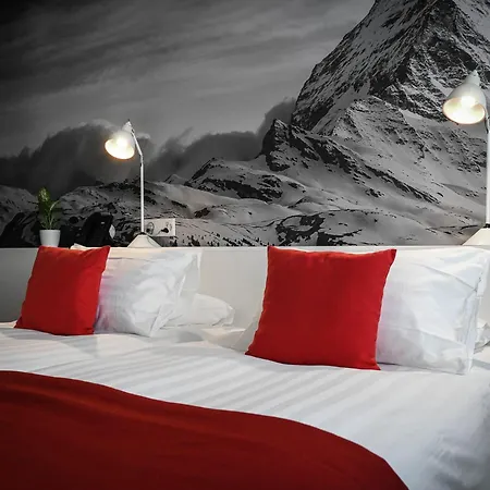 Swiss 4*